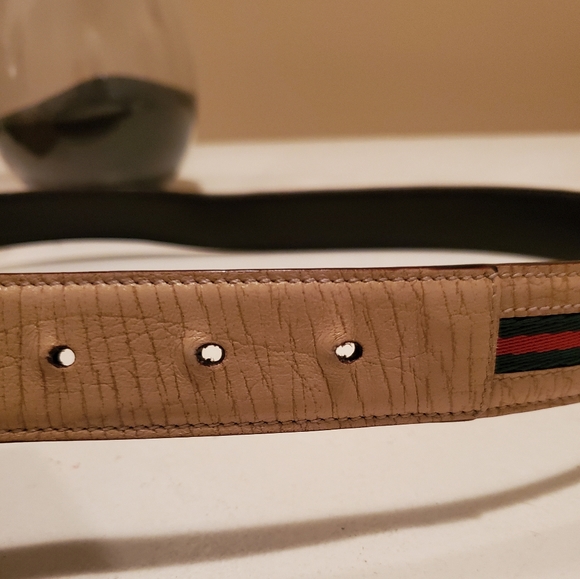 Gucci Interlocking Leather & Canvas Belt 🎊 Host Pick - Picture 6 of 11